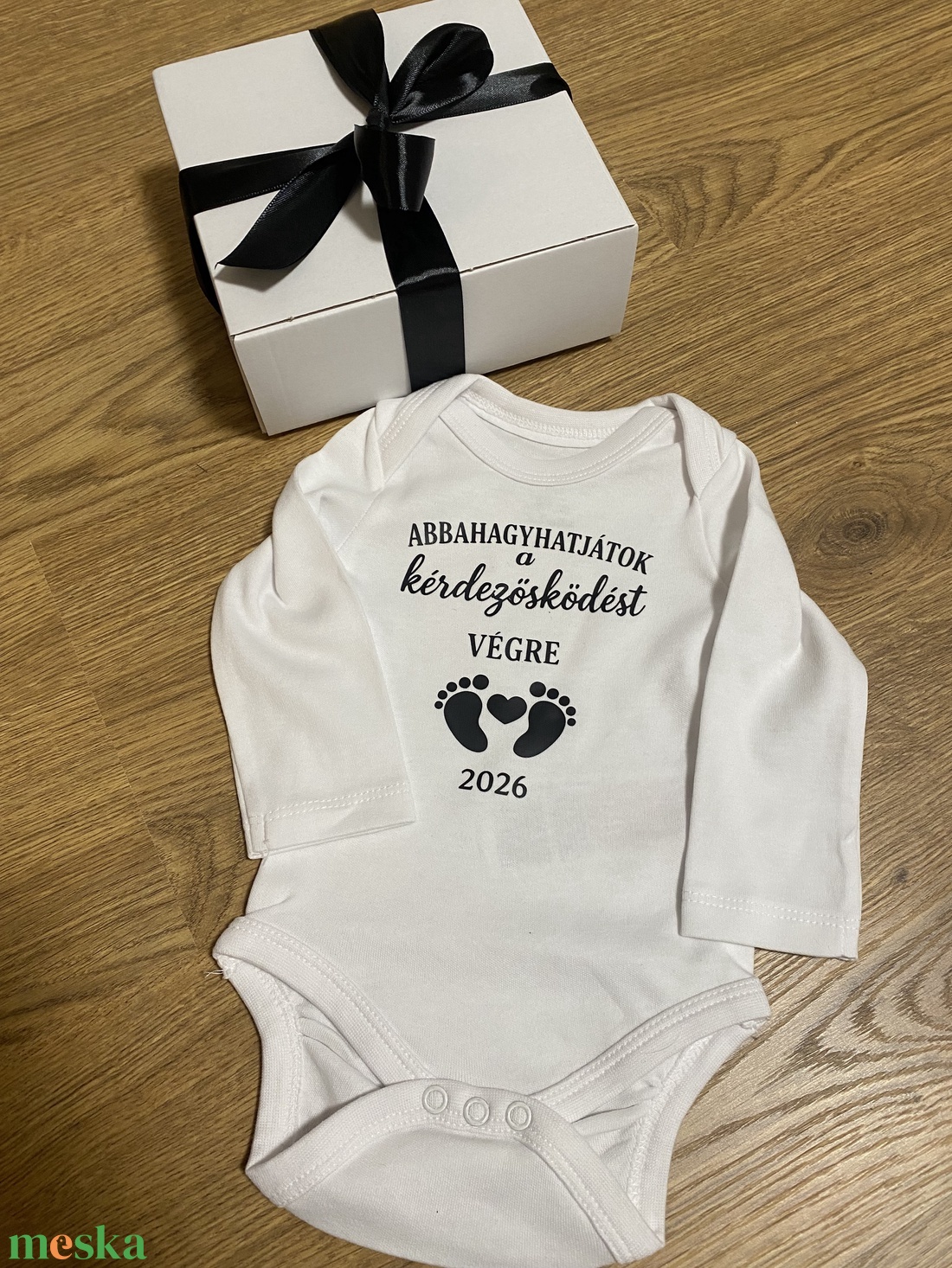 Baba bejelentő body nagyszülőknek, megható vagy vicces felirattal is - játék & sport - babalátogató ajándékcsomag - Meska.hu