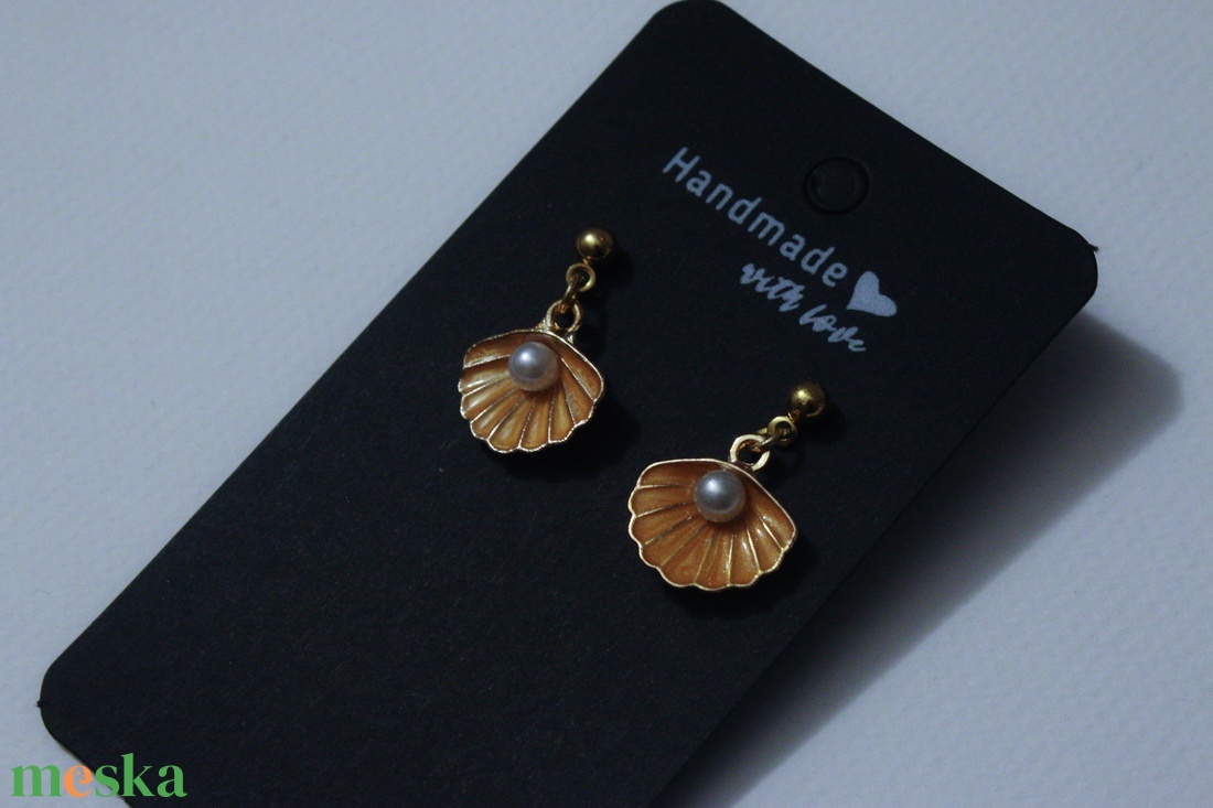 Narancssárga kagylós Fülbevaló - ékszer - fülbevaló - lógó fülbevaló - Meska.hu