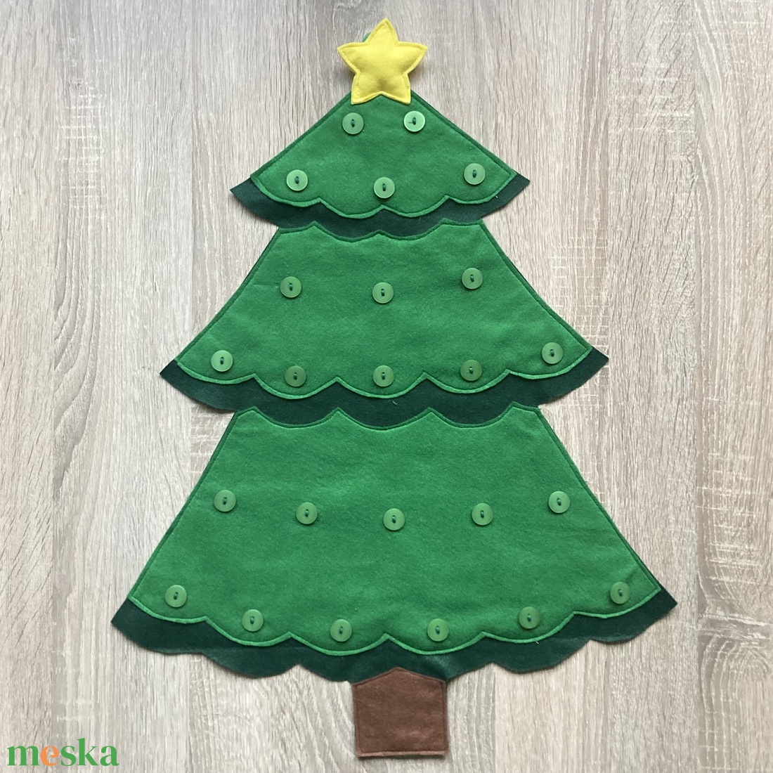 Fenyőfa 24 db különböző dísszel. - karácsony - adventi díszek - adventi ablakdekoráció - Meska.hu