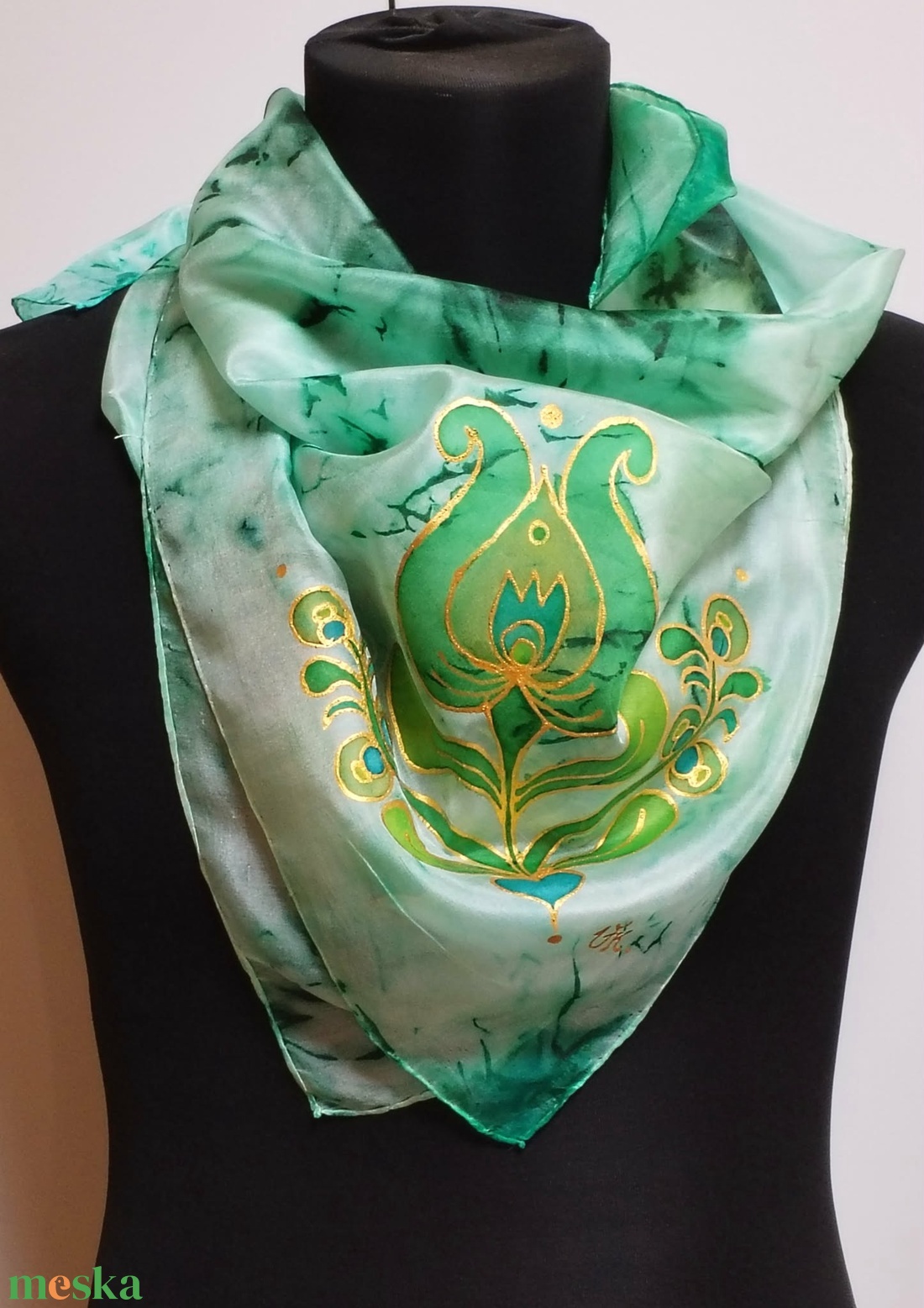 Palóc szűrminta ihlette, de színeiben újragondolt, kézzel festett hernyóselyem kendő - ruha & divat - sál, sapka, kendő - vállkendő - Meska.hu