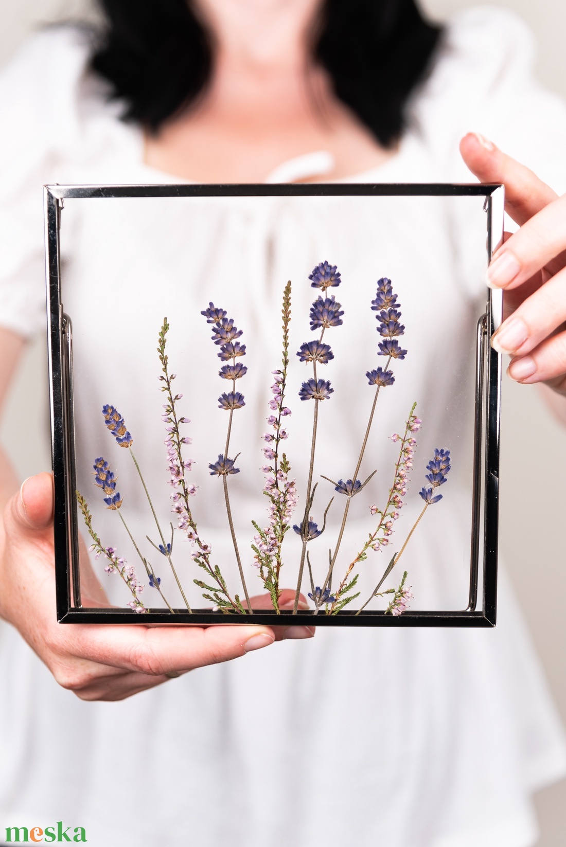 Levendula és rózsaszín csarab virágok ezüstös keretben 16 x 16 cm - otthon & életmód - dekoráció - kép & falikép - képkeret - Meska.hu Levendula és rózsaszín csarab virágok ezüstös keretben 16 x 16 cm - otthon & életmód - dekoráció - kép & falikép - képkeret - Meska.hu