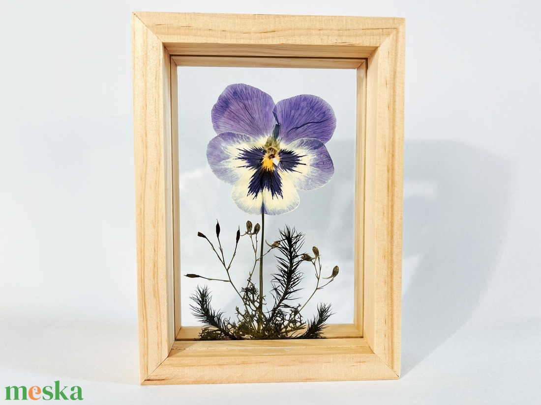 Valentin napra Préselt Árvácska natúr fa keretben 10.6 x 15 x 4.1 cm - otthon & életmód - dekoráció - kép & falikép - képkeret - Meska.hu Valentin napra Préselt Árvácska natúr fa keretben 10.6 x 15 x 4.1 cm - otthon & életmód - dekoráció - kép & falikép - képkeret - Meska.hu