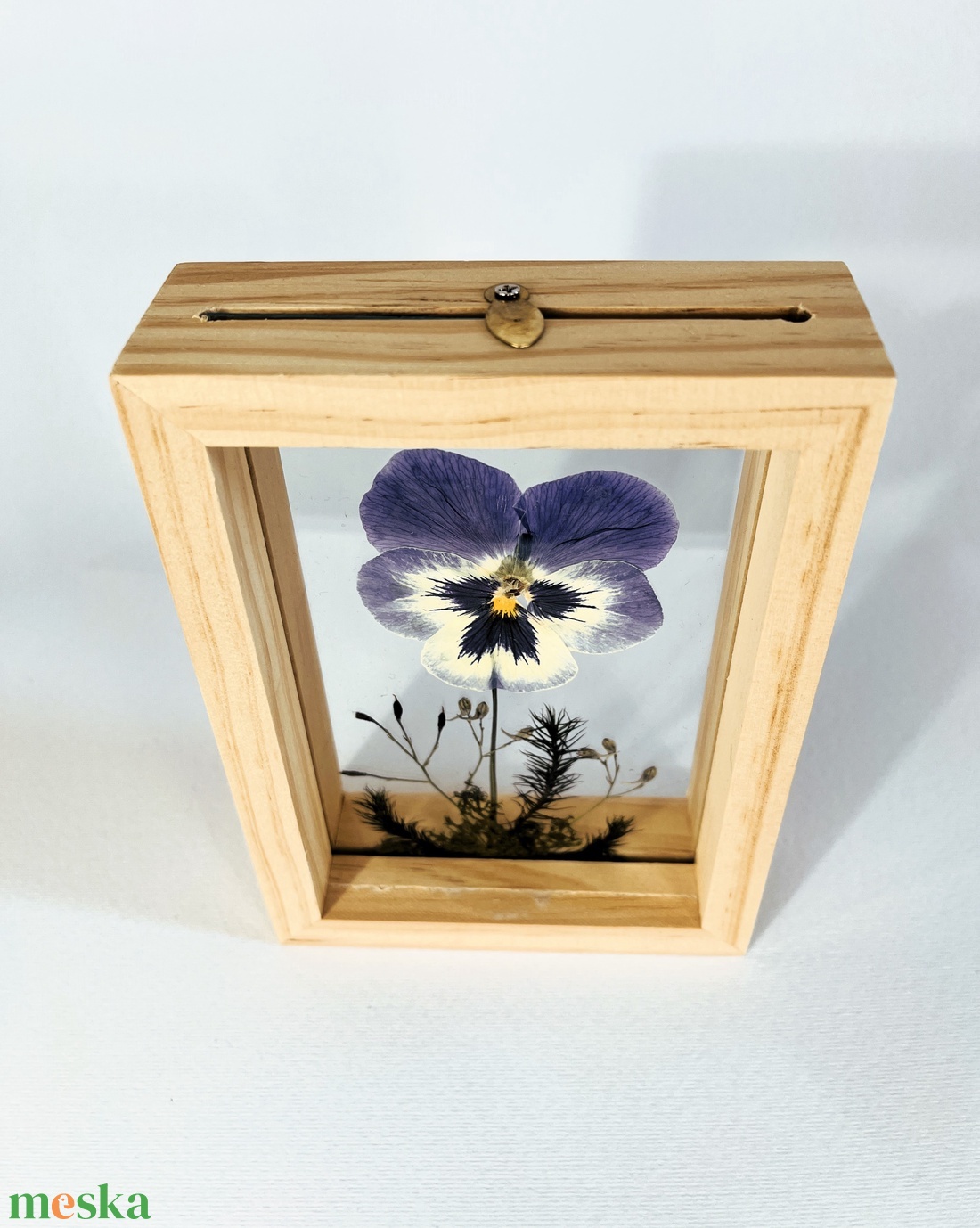 Valentin napra Préselt Árvácska natúr fa keretben 10.6 x 15 x 4.1 cm - otthon & életmód - dekoráció - kép & falikép - képkeret - Meska.hu Valentin napra Préselt Árvácska natúr fa keretben 10.6 x 15 x 4.1 cm - otthon & életmód - dekoráció - kép & falikép - képkeret - Meska.hu