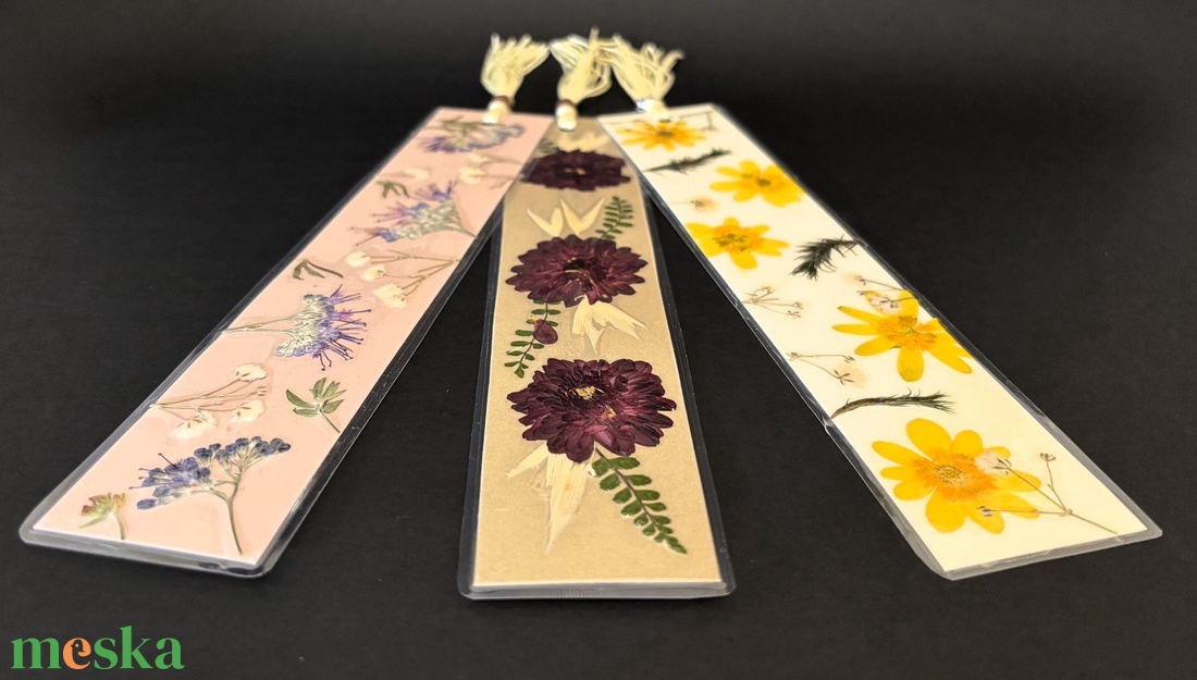 2# Préselt virágos laminált könyvjelző 3 db-os csomagban 20 cm x 4 cm  - otthon & életmód - dekoráció - kép & falikép - üvegkép - Meska.hu