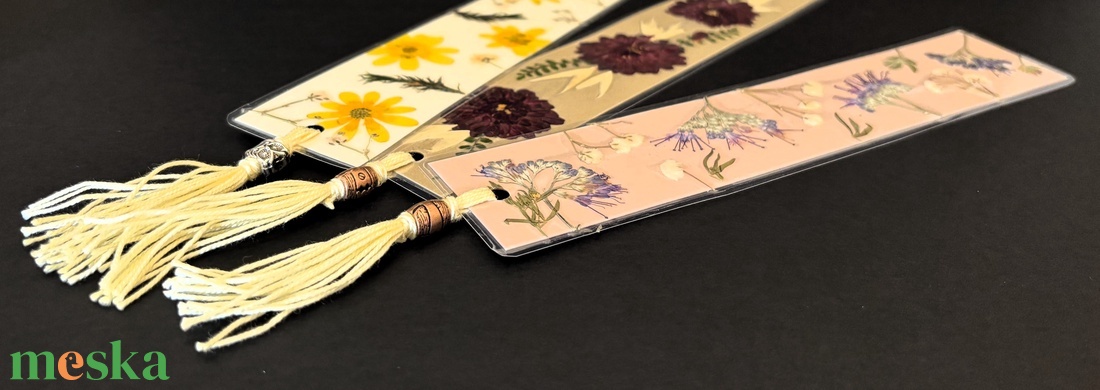 2# Préselt virágos laminált könyvjelző 3 db-os csomagban 20 cm x 4 cm  - otthon & életmód - dekoráció - kép & falikép - üvegkép - Meska.hu