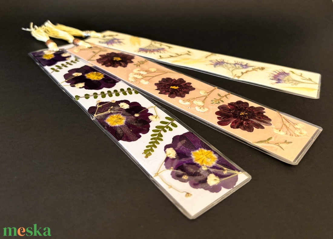 3# Préselt virágos laminált könyvjelző 3 db-os csomagban 20 cm x 4 cm  - otthon & életmód - dekoráció - kép & falikép - üvegkép - Meska.hu
