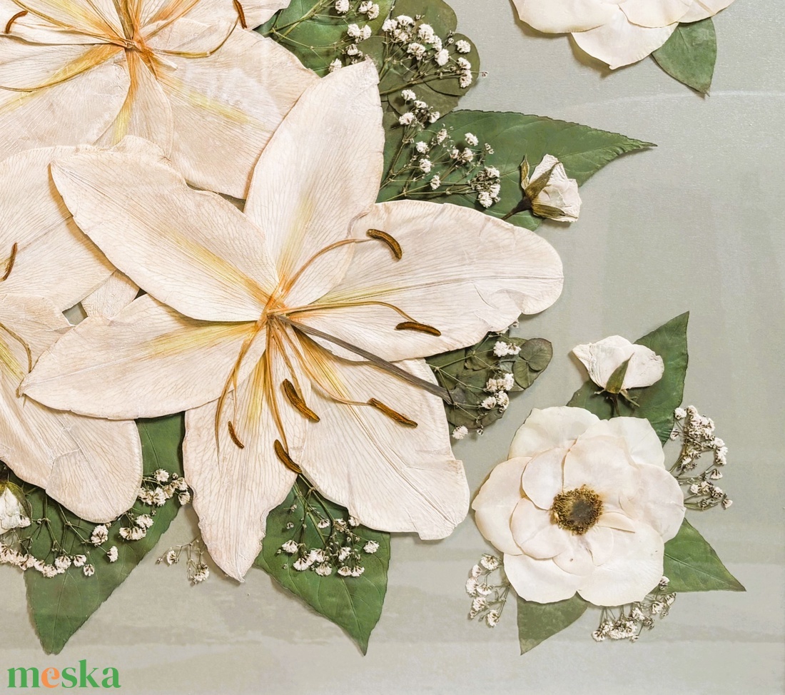 Liliom esküvői csokor préselés, örökcsokor 50x70 cm keretben - egyedi megrendelésre - otthon & életmód - virágdekoráció - virágok - virágbox - Meska.hu