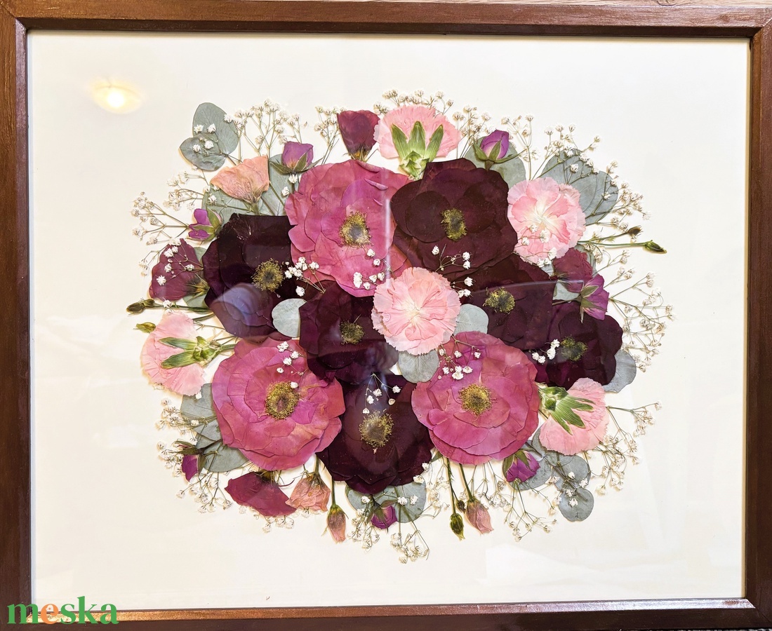 Örökcsokor 40x50 cm keretben, menyasszonyi csokor préselés - egyedi megrendelésre - otthon & életmód - virágdekoráció - virágdíszek - fali virágdekoráció - Meska.hu