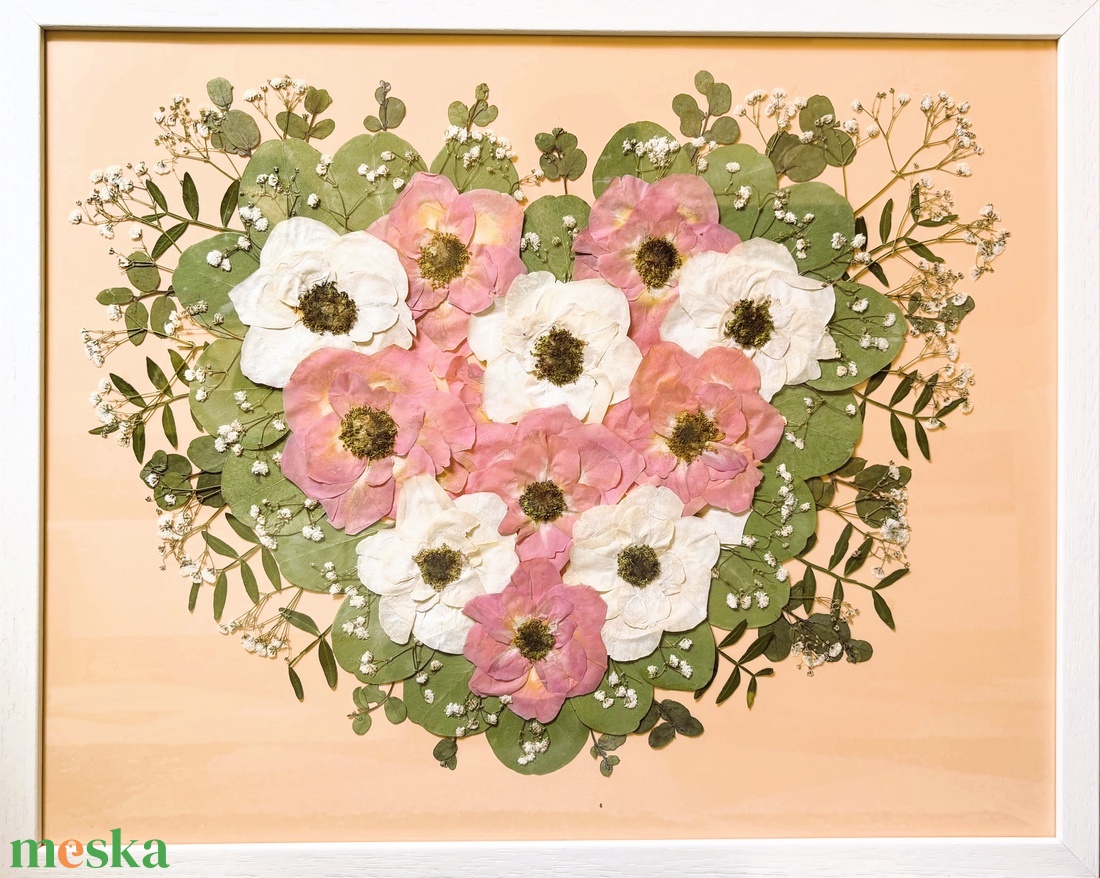 Örökcsokor 30x40 cm keretben, esküvői csokor - egyedi megrendelésre - otthon & életmód - vallás - temetkezési tárgy - sírcsokor, virág dekoráció - Meska.hu