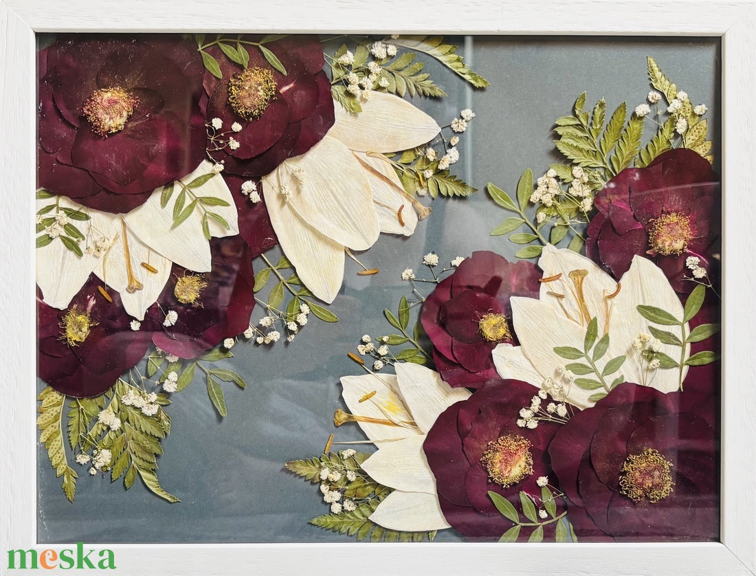 Örökcsokor 30x40 cm keretben, esküvői csokor - egyedi megrendelésre - otthon & életmód - vallás - temetkezési tárgy - sírcsokor, virág dekoráció - Meska.hu