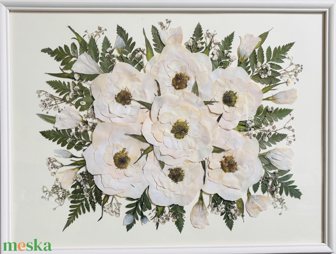 Örökcsokor 30x40 cm keretben, esküvői csokor - egyedi megrendelésre - otthon & életmód - vallás - temetkezési tárgy - sírcsokor, virág dekoráció - Meska.hu