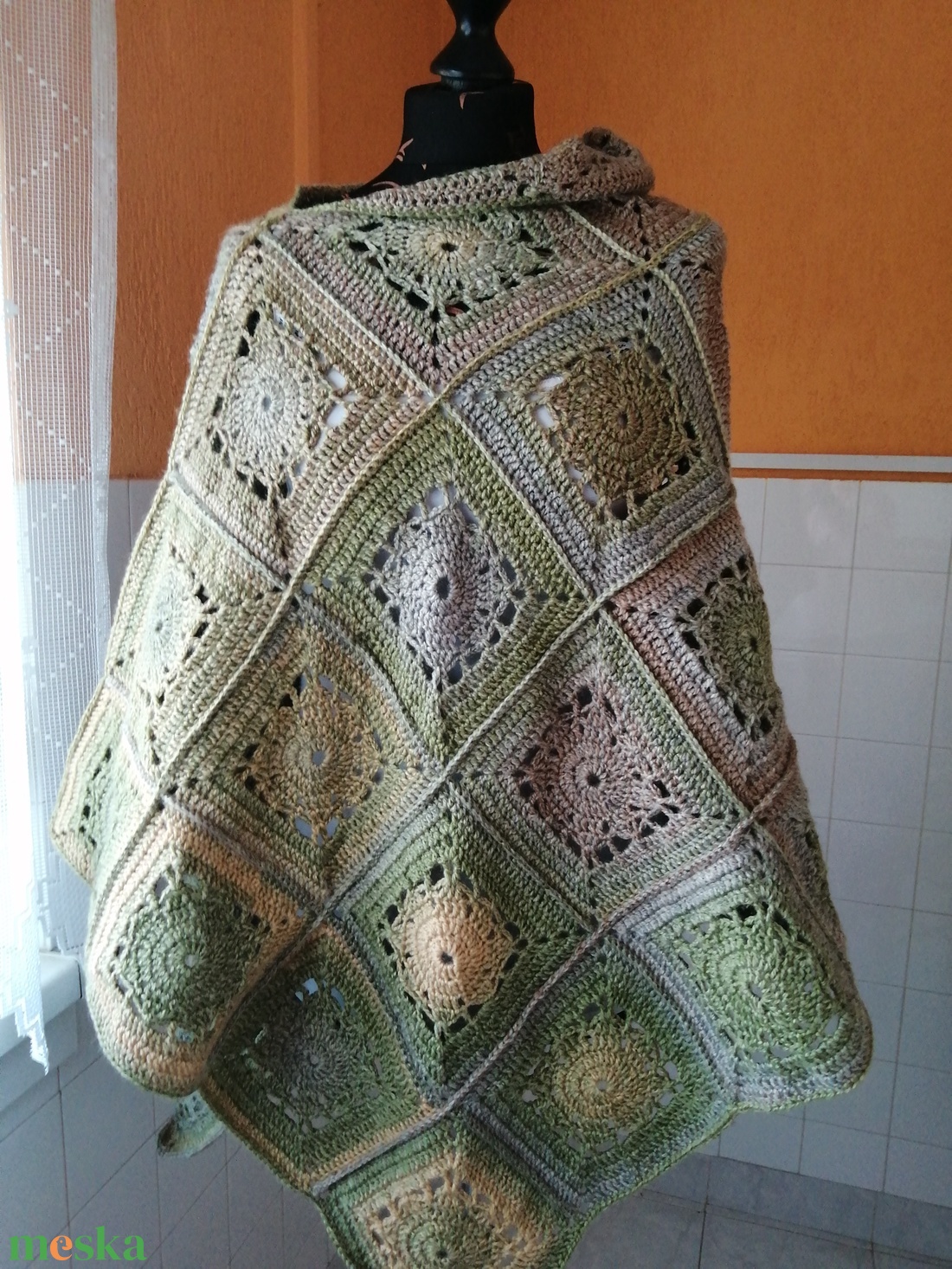 Babérlevél poncsó - ruha & divat - női ruha - poncsó - Meska.hu Babérlevél poncsó - ruha & divat - női ruha - poncsó - Meska.hu