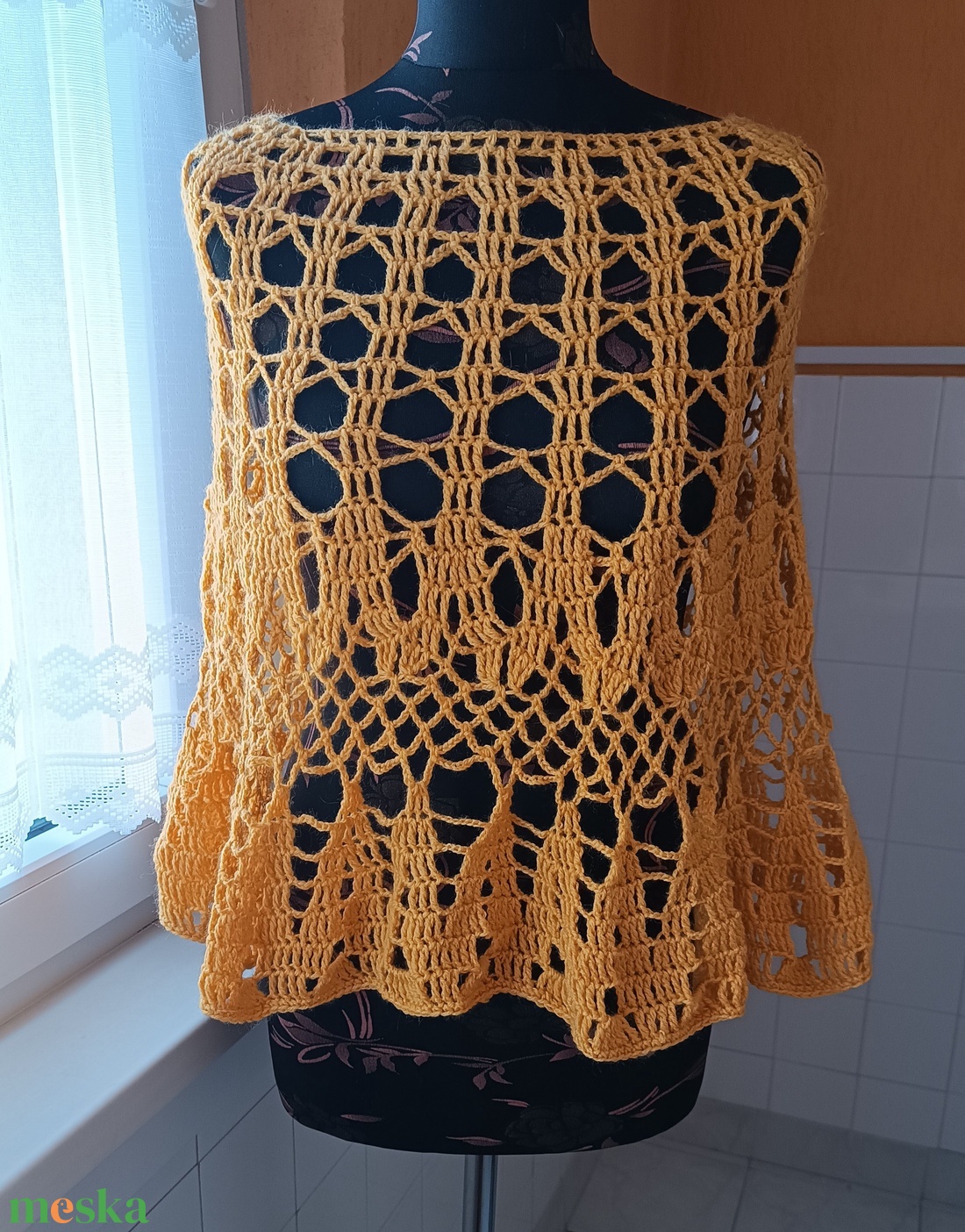Napsugárrövid poncsó - ruha & divat - női ruha - poncsó - Meska.hu