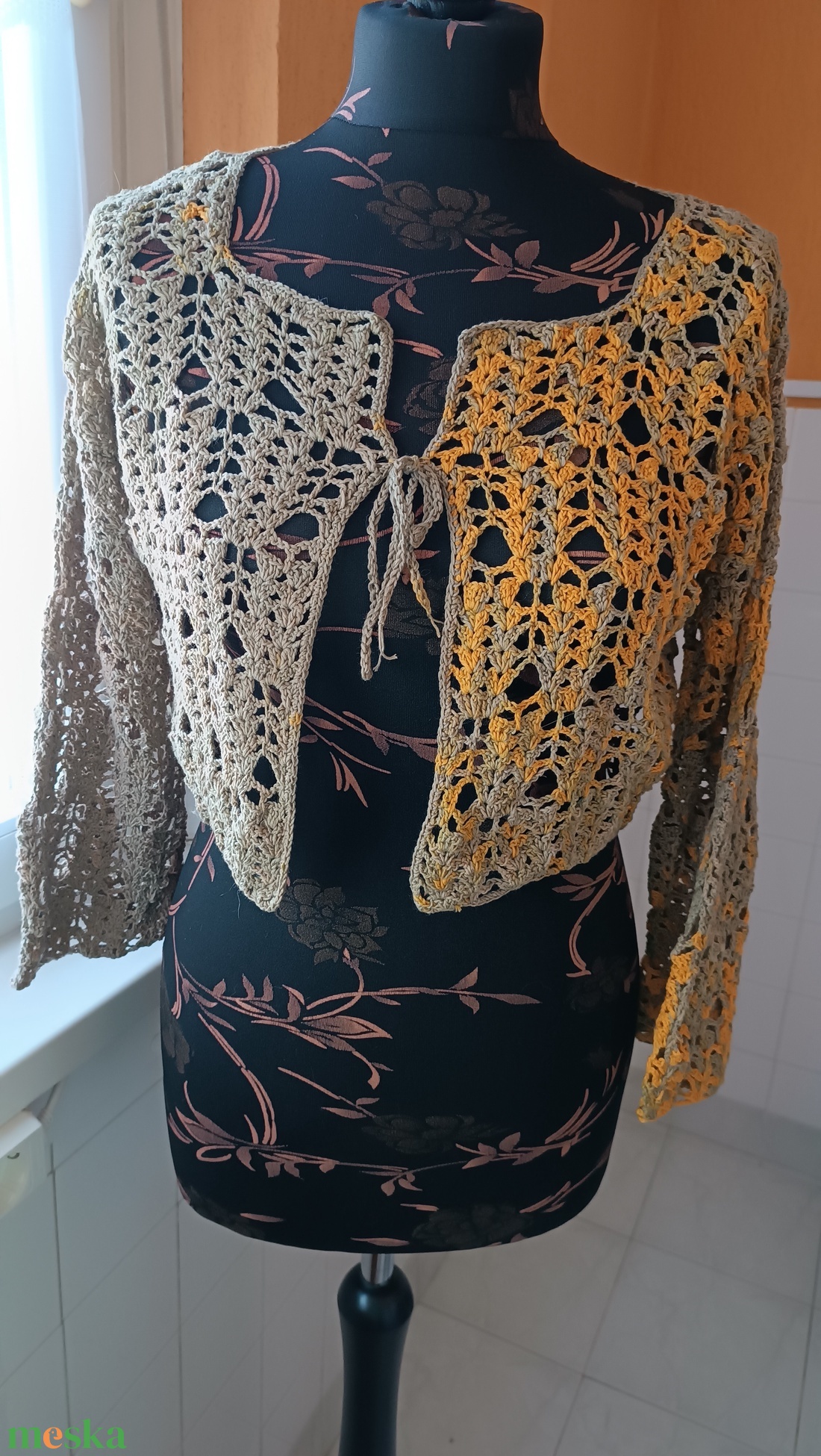 Divatos kiskabátka - ruha & divat - női ruha - bolero - Meska.hu Divatos kiskabátka - ruha & divat - női ruha - bolero - Meska.hu
