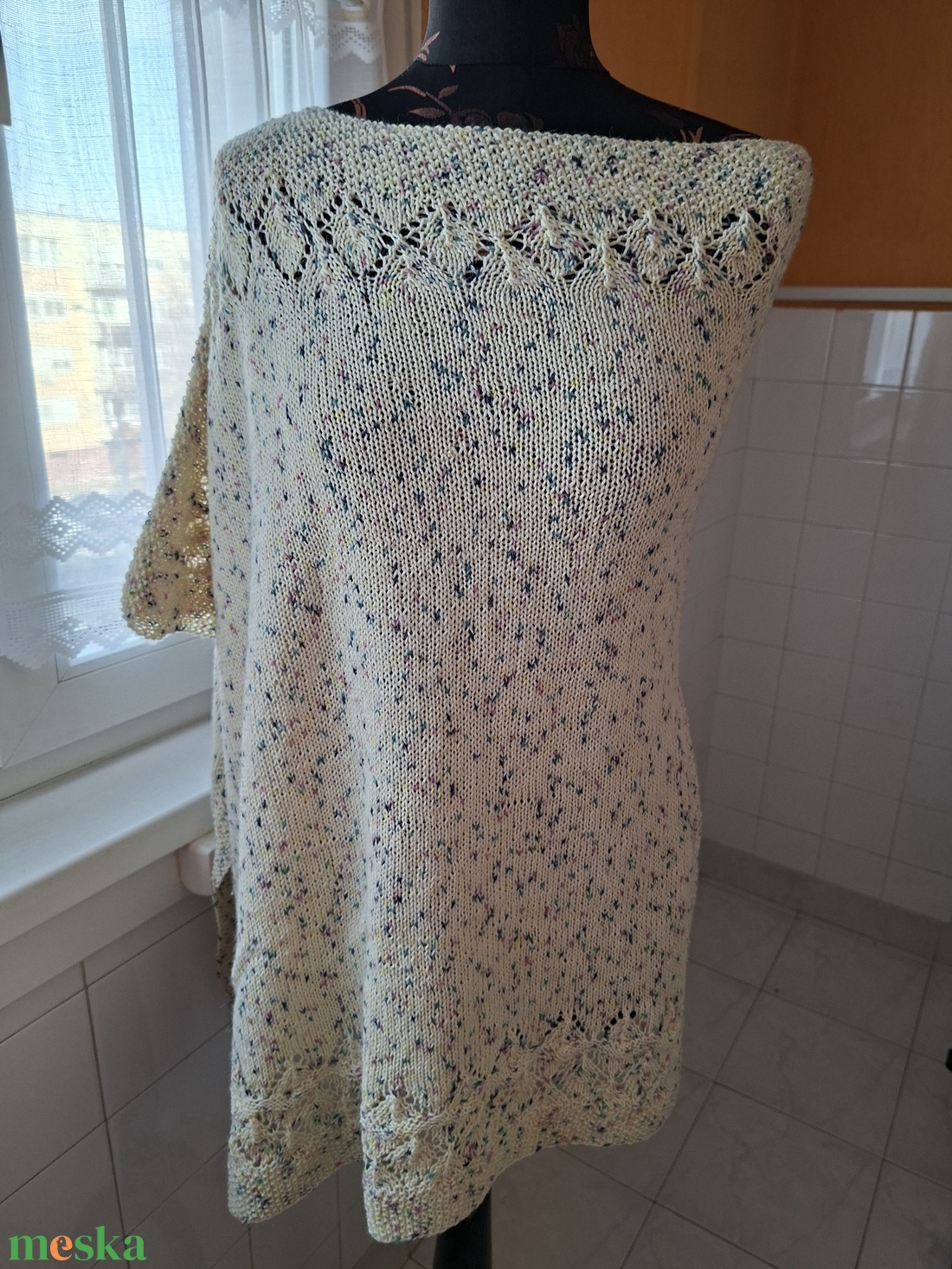 Kikelet poncsó - ruha & divat - női ruha - poncsó - Meska.hu