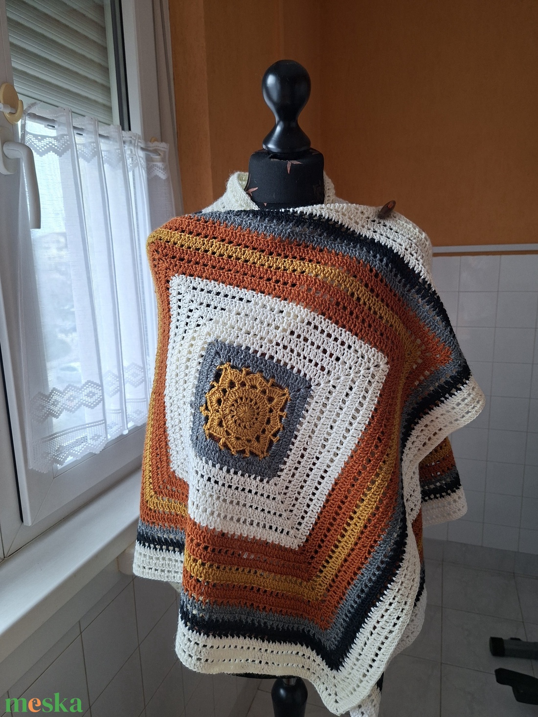 Poncsó +kendő egyben - ruha & divat - női ruha - poncsó - Meska.hu