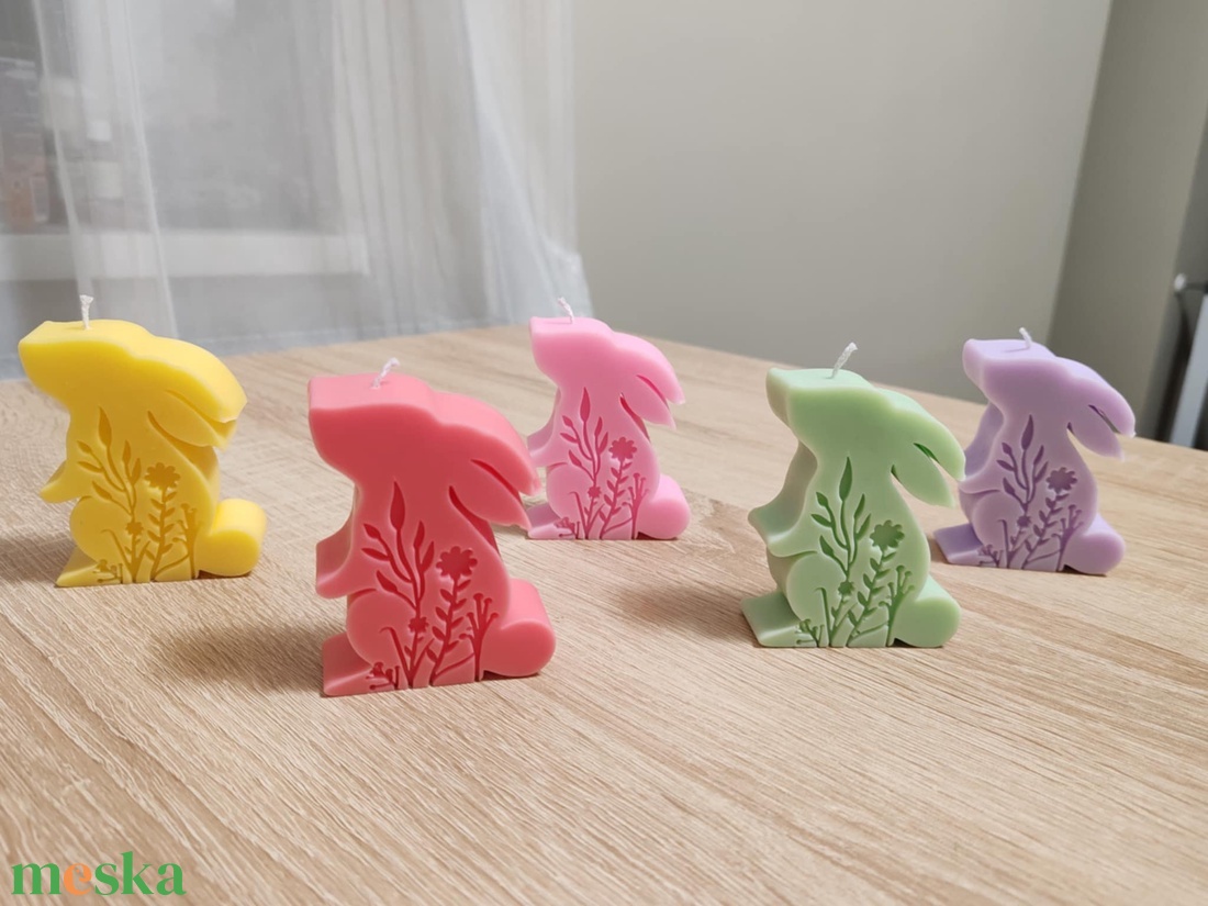 Virág mintás nyuszi gyertya - ünnepi díszek, dekorációk - húsvéti díszek és dekorációk - húsvéti gyertya - Meska.hu