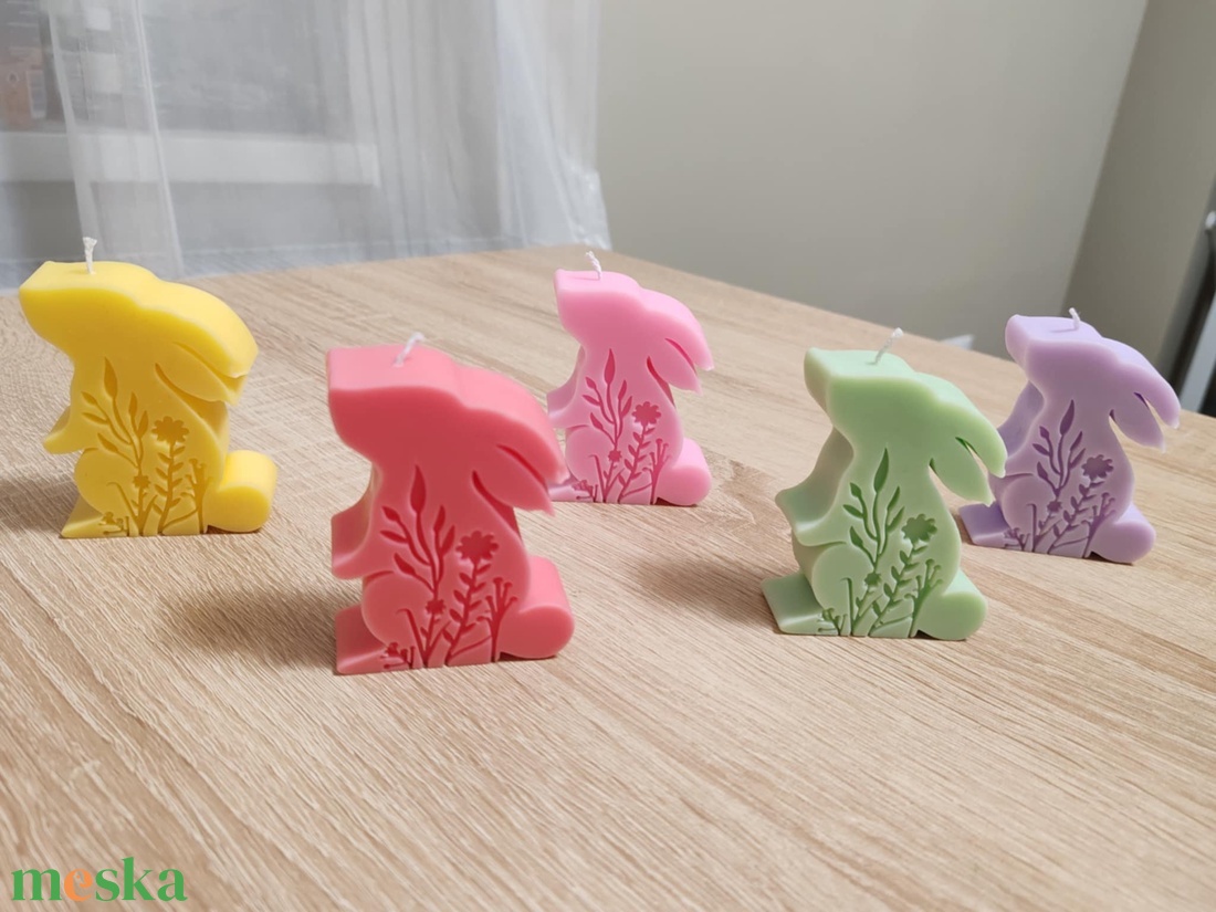 Virág mintás nyuszi gyertya - ünnepi díszek, dekorációk - húsvéti díszek és dekorációk - húsvéti gyertya - Meska.hu