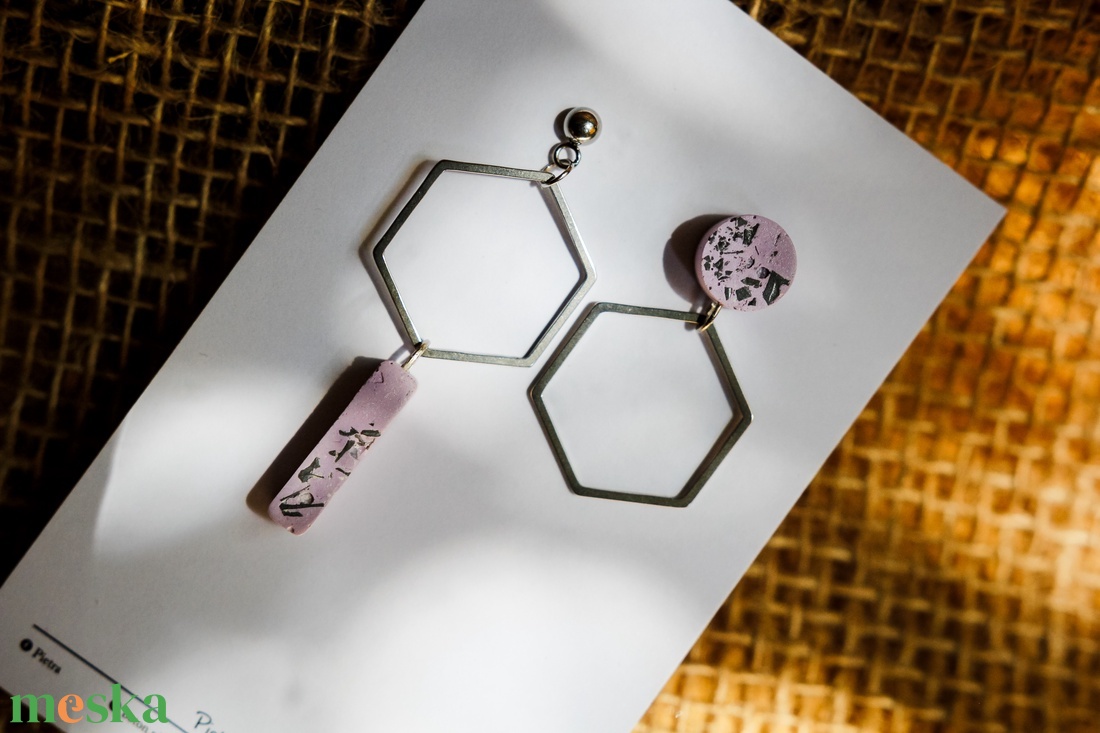 Purple hexagon - ékszer - fülbevaló - lógó fülbevaló - Meska.hu Purple hexagon - ékszer - fülbevaló - lógó fülbevaló - Meska.hu