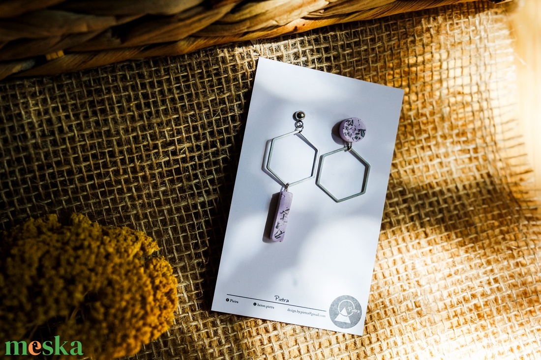 Purple hexagon - ékszer - fülbevaló - lógó fülbevaló - Meska.hu Purple hexagon - ékszer - fülbevaló - lógó fülbevaló - Meska.hu