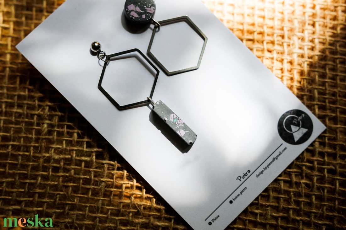Grey hexagon - ékszer - fülbevaló - lógó fülbevaló - Meska.hu Grey hexagon - ékszer - fülbevaló - lógó fülbevaló - Meska.hu