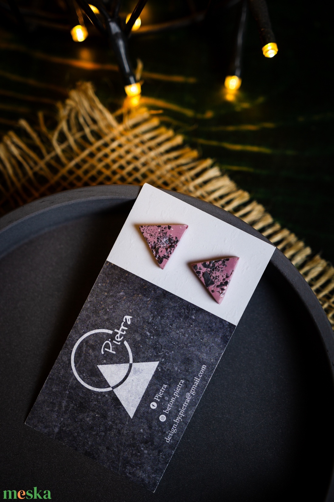 Háromszög - színes beton fülbevaló - ékszer - fülbevaló - pötty fülbevaló - Meska.hu Háromszög - színes beton fülbevaló - ékszer - fülbevaló - pötty fülbevaló - Meska.hu