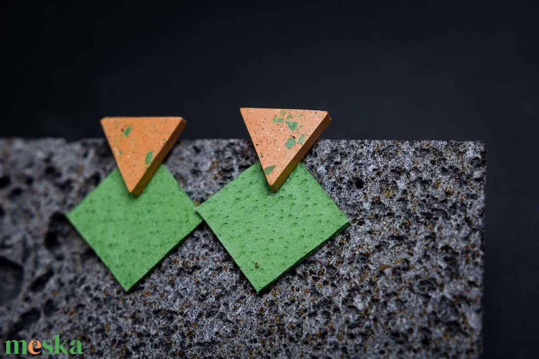 Orange triangle - Színes beton fülbevaló - ékszer - fülbevaló - lógó fülbevaló - Meska.hu Orange triangle - Színes beton fülbevaló - ékszer - fülbevaló - lógó fülbevaló - Meska.hu