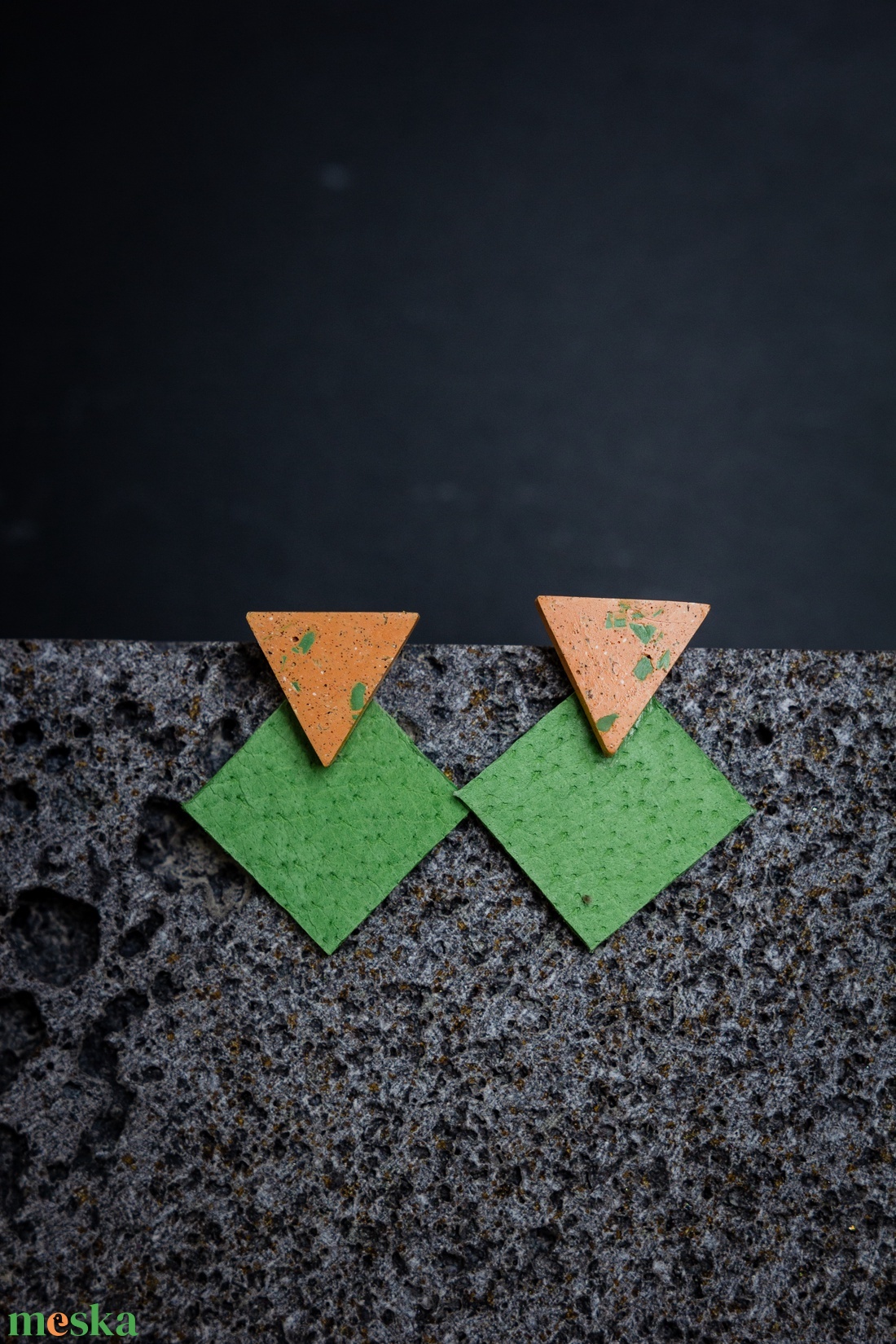 Orange triangle - Színes beton fülbevaló - ékszer - fülbevaló - lógó fülbevaló - Meska.hu Orange triangle - Színes beton fülbevaló - ékszer - fülbevaló - lógó fülbevaló - Meska.hu