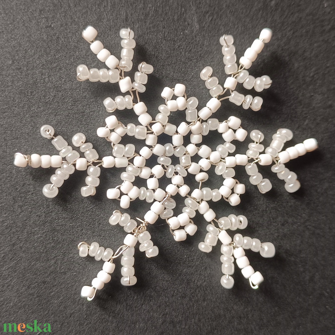 Hópihe gyöngy karácsonyfadísz szett - karácsony - karácsonyi lakásdekoráció - karácsonyfadíszek - Meska.hu Hópihe gyöngy karácsonyfadísz szett - karácsony - karácsonyi lakásdekoráció - karácsonyfadíszek - Meska.hu