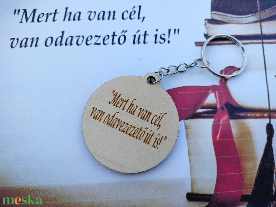 Fa kulcstartó ballagás ajándék egyedi gravírozott - táska & tok - kulcstartó & táskadísz - kulcstartó - Meska.hu Fa kulcstartó ballagás ajándék egyedi gravírozott - táska & tok - kulcstartó & táskadísz - kulcstartó - Meska.hu