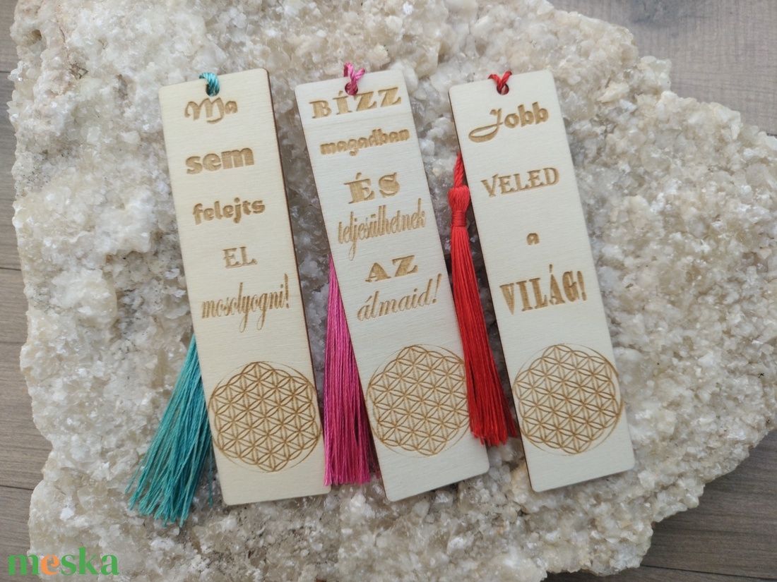 Könyvjelző  motivációs felírattal ajándék gravírozott élet virága mandala  - könyv & zene - könyvjelző - Meska.hu