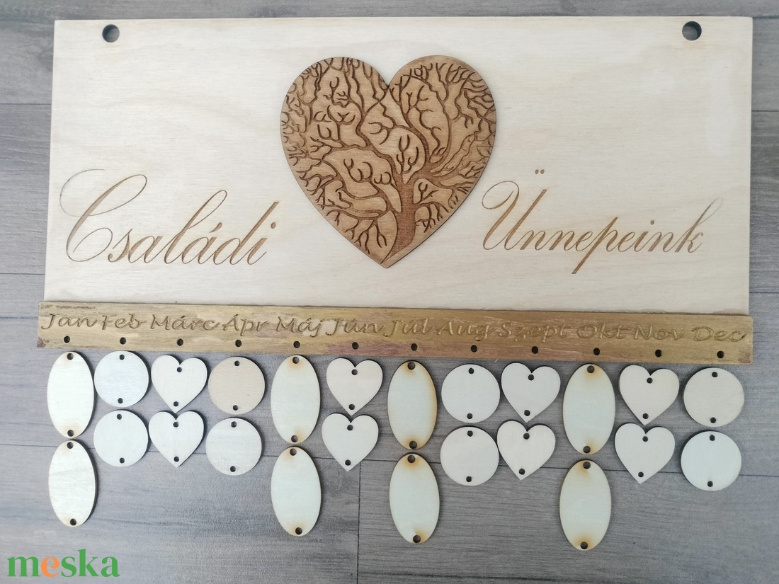 Családi ünnepek tábla öröknaptár születésnap naptár tervező naptár emlékeztető  - otthon & életmód - dekoráció - fali és függő dekoráció - falinaptár & öröknaptár - Meska.hu