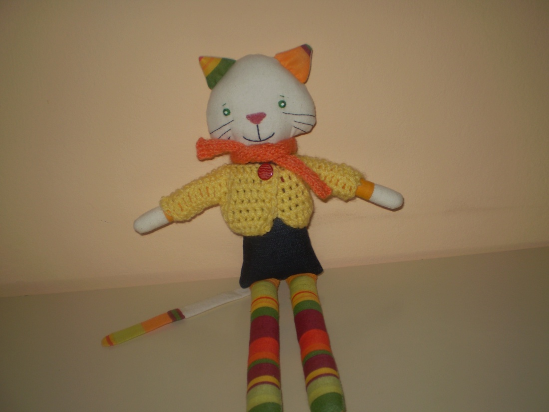 Fázós Galagonya cica -  - Meska.hu