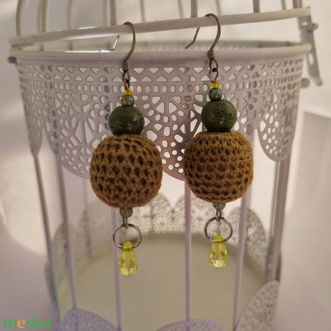 Horgolt zöld gyöngyös bohó fülbevaló - ékszer - fülbevaló - lógó fülbevaló - Meska.hu