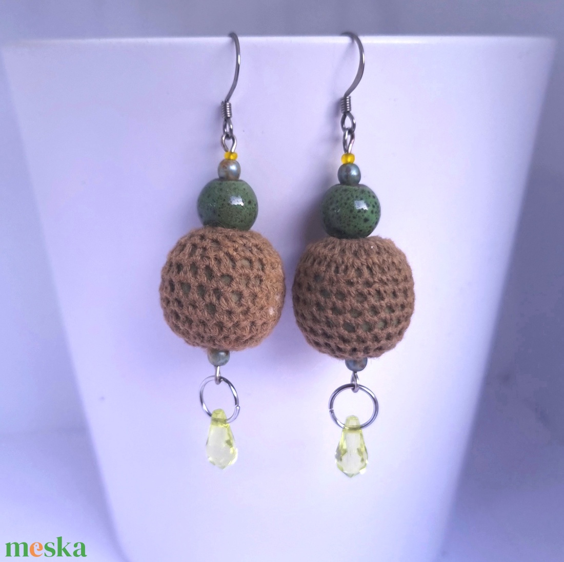 Horgolt zöld gyöngyös bohó fülbevaló - ékszer - fülbevaló - lógó fülbevaló - Meska.hu