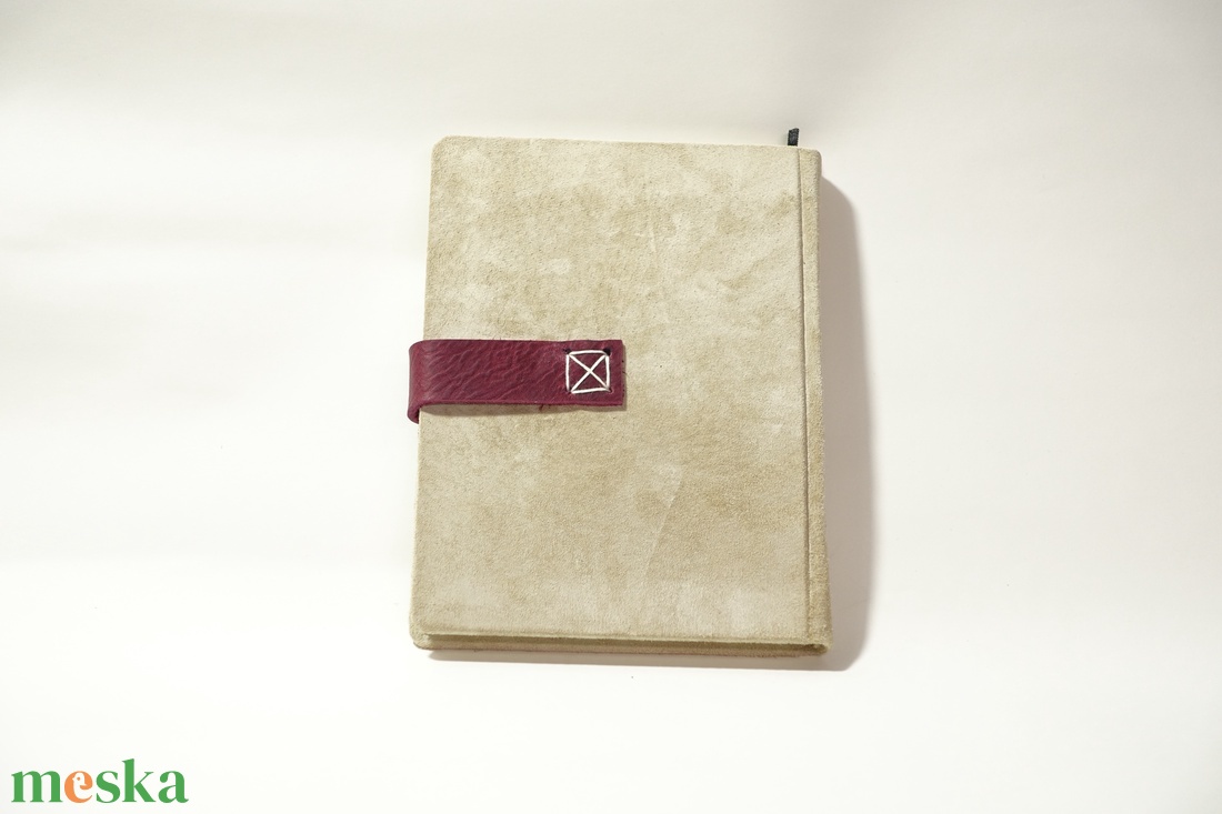 Andor - notesz, napló, emlékkönyv - drapp velúr bőr 15x20 cm - 06 - otthon & lakás - papír írószer - jegyzetfüzet & napló - Meska.hu Andor - notesz, napló, emlékkönyv - drapp velúr bőr 15x20 cm - 06 - otthon & lakás - papír írószer - jegyzetfüzet & napló - Meska.hu