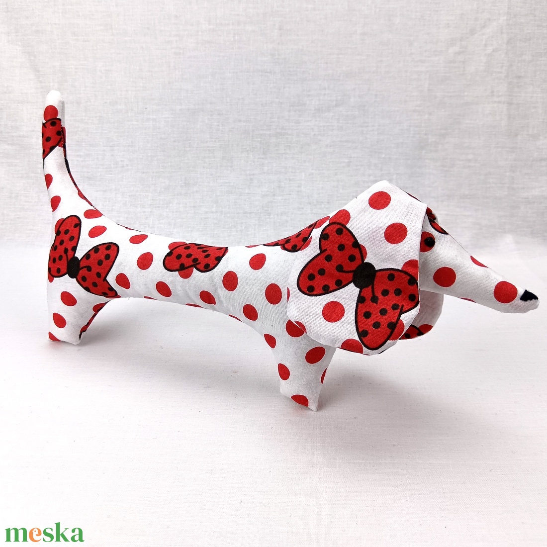 Tacskó - mintás egyedi tervezésű kézműves játék - textiljáték - tacsi kutya - gyerek játék - játék & sport - plüssállat & játékfigura - kutya - Meska.hu