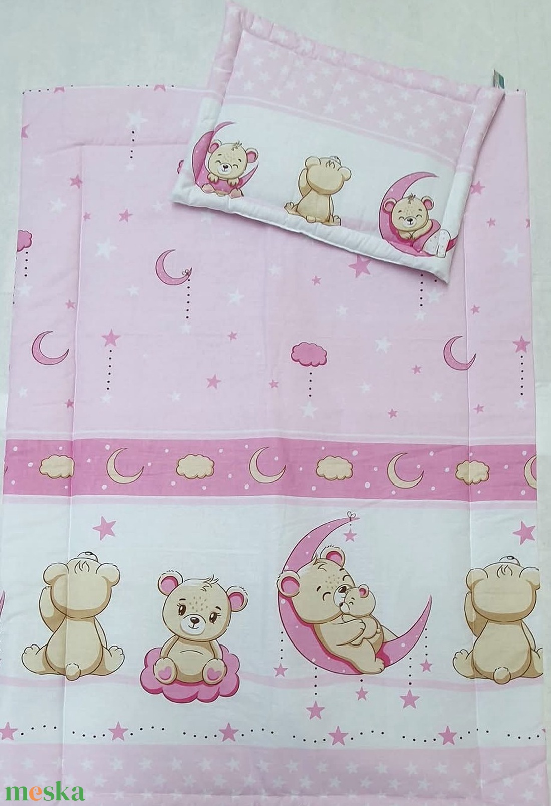Baba - bölcsis ágynemű maci mintás ovis takaro és párna szett - otthon & életmód - babaszoba, gyerekszoba - baba ágynemű - Meska.hu Baba - bölcsis ágynemű maci mintás ovis takaro és párna szett - otthon & életmód - babaszoba, gyerekszoba - baba ágynemű - Meska.hu