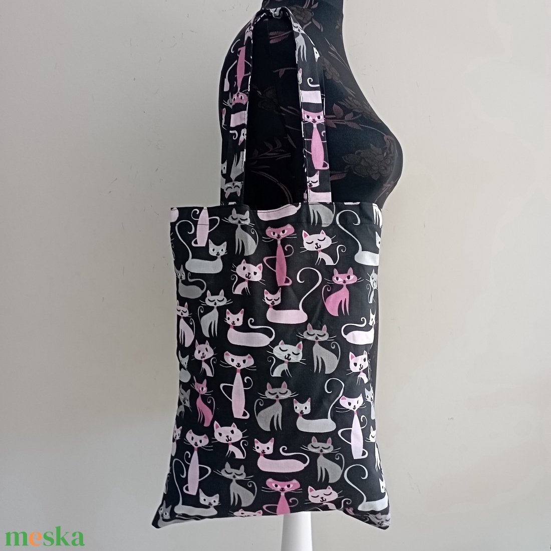 Szatyor - cica mintás textil táska - egyedi bevásárló szatyor - textil szatyor - mosható szatyor - táska & tok - bevásárlás & shopper táska - shopper, textiltáska, szatyor - Meska.hu Szatyor - cica mintás textil táska - egyedi bevásárló szatyor - textil szatyor - mosható szatyor - táska & tok - bevásárlás & shopper táska - shopper, textiltáska, szatyor - Meska.hu