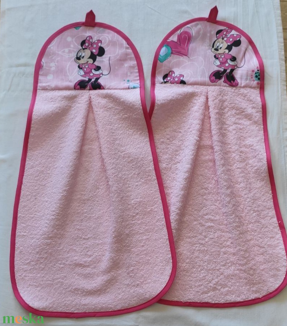 2db Egyedi ovis törölköző Minnie mintás  - ovodai kellék kéztörlő - játék & sport - ovis felszerelés - egyéb ovis kiegészítő - Meska.hu