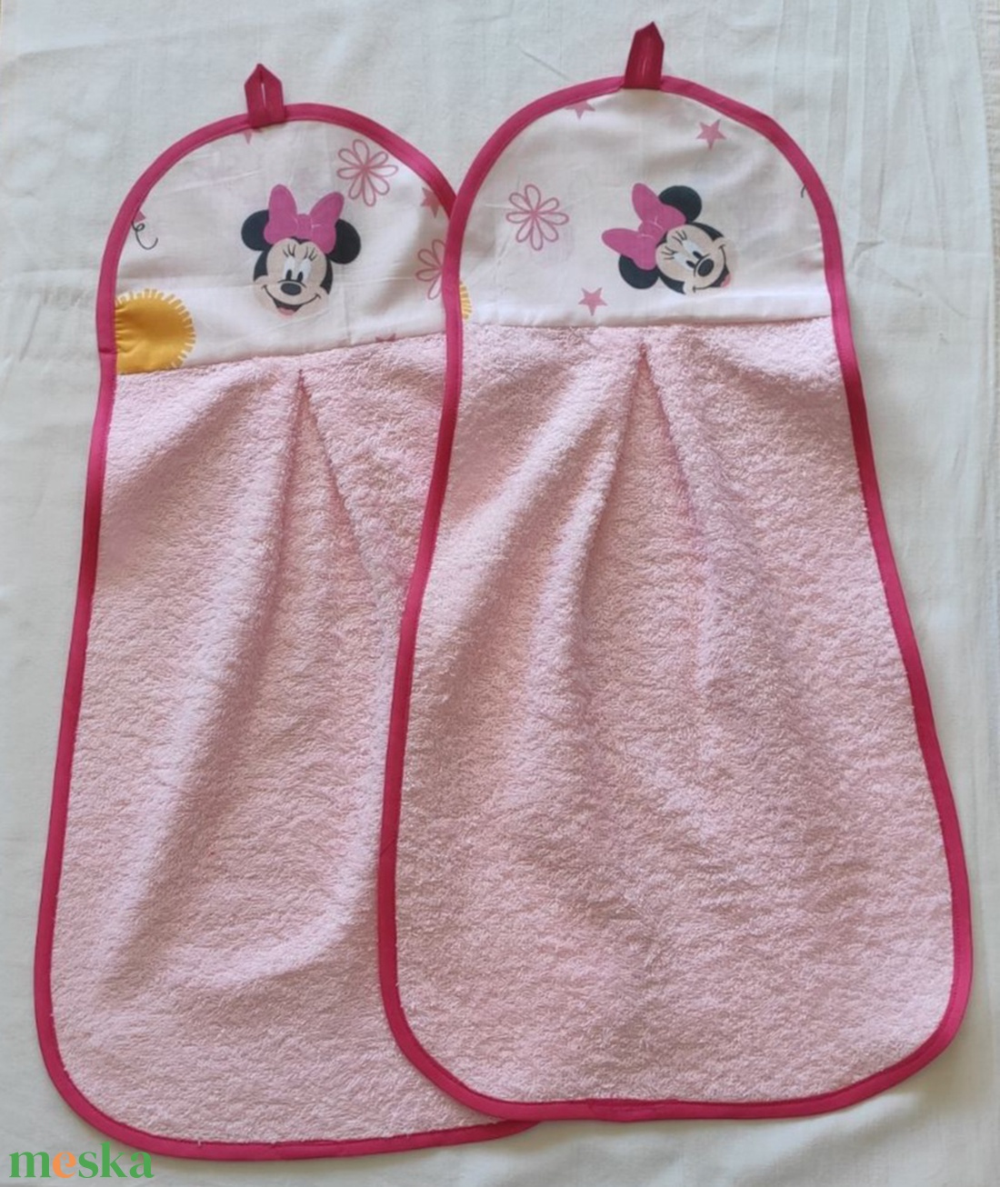 2db Egyedi ovis törölköző Minnie mintás  - ovodai kellék kéztörlő - játék & sport - ovis felszerelés - egyéb ovis kiegészítő - Meska.hu