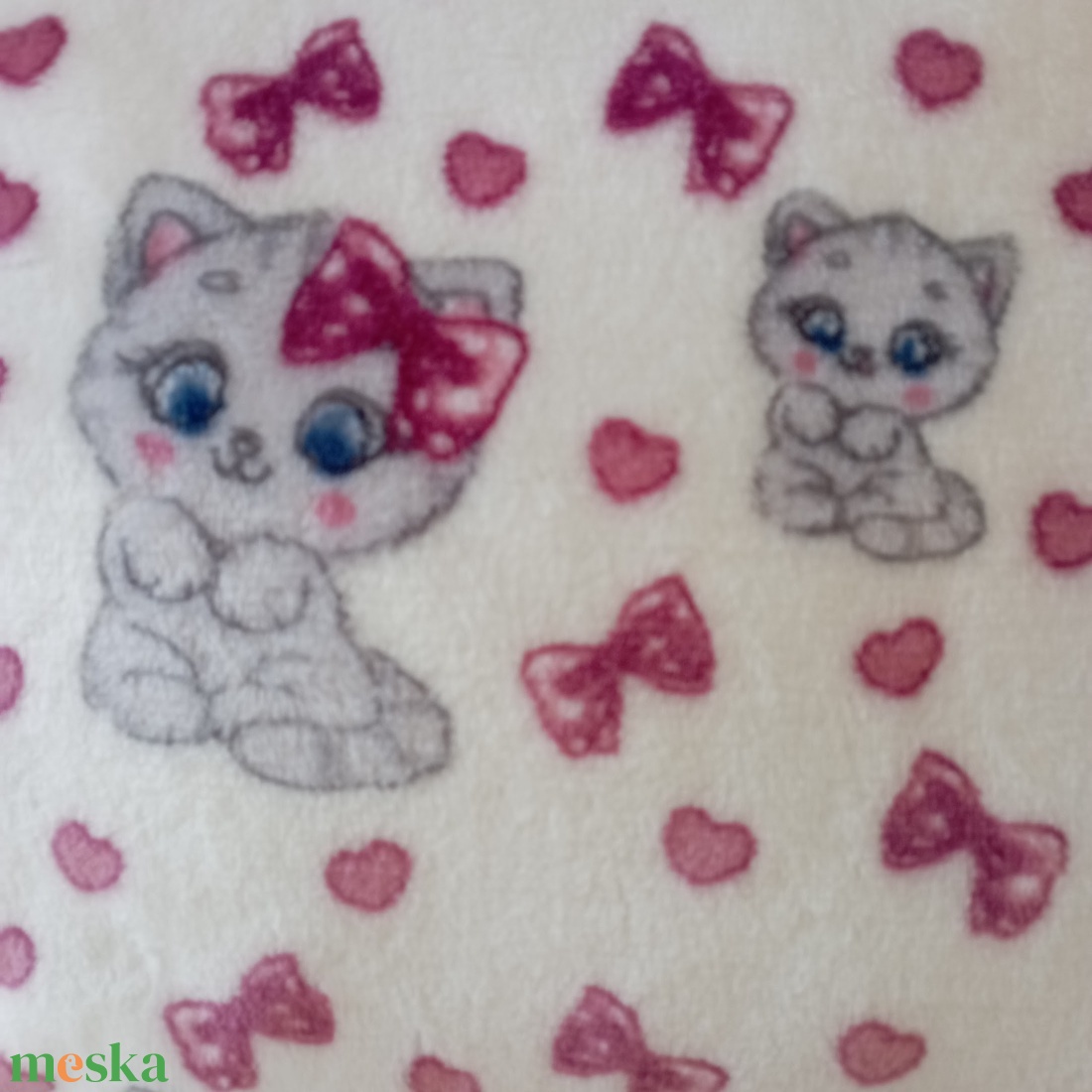 Babysoft puha kispárna cica mintás - játék & sport - ovis felszerelés - ovis ágynemű - Meska.hu