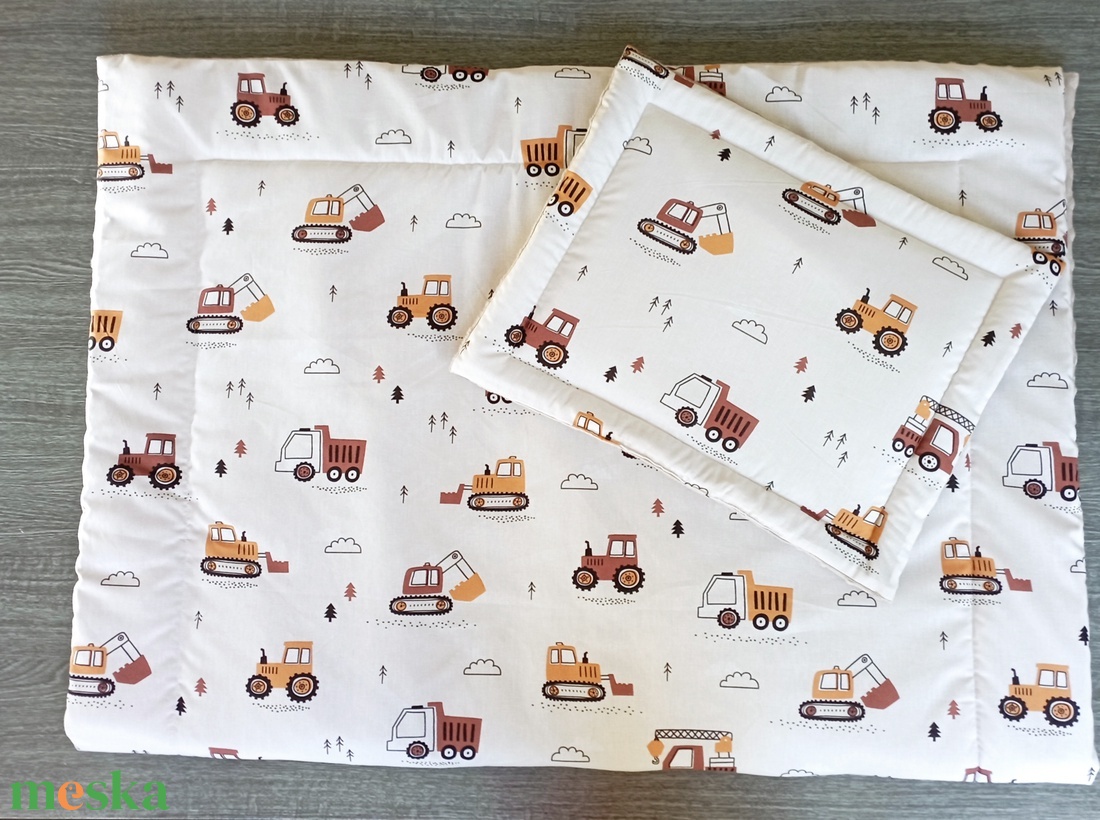  5 részes Egyedi ovis ágynemű - munkagépek mintás ovis takaró  -  párna - derékalj Oviszs�k szett - játék & sport - ovis felszerelés - ovis ágynemű - Meska.hu