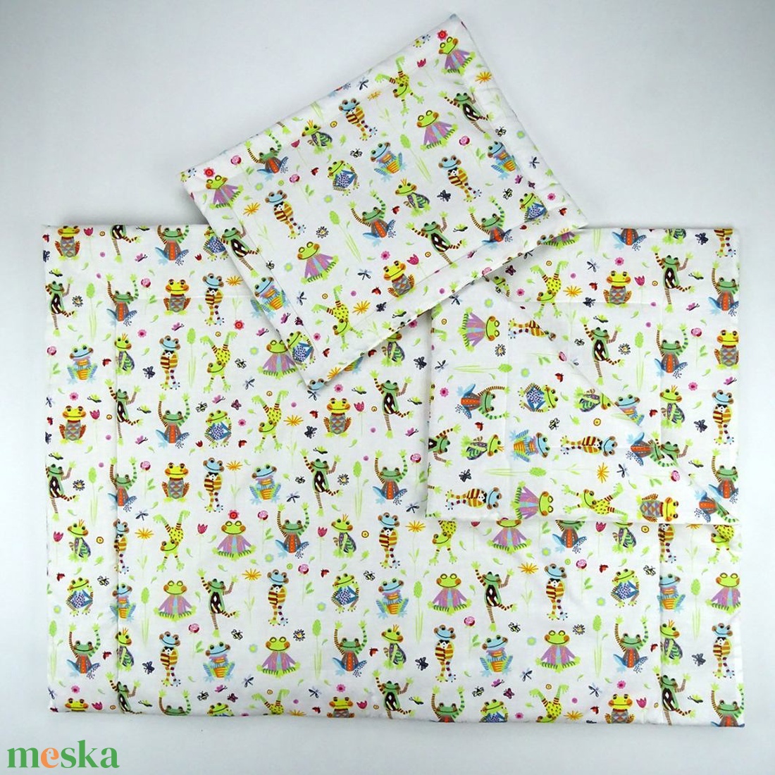 Ovis ágynemű garnitúra szett  béka mintás ovis takaró és párna szett - játék & sport - ovis felszerelés - ovis ágynemű - Meska.hu