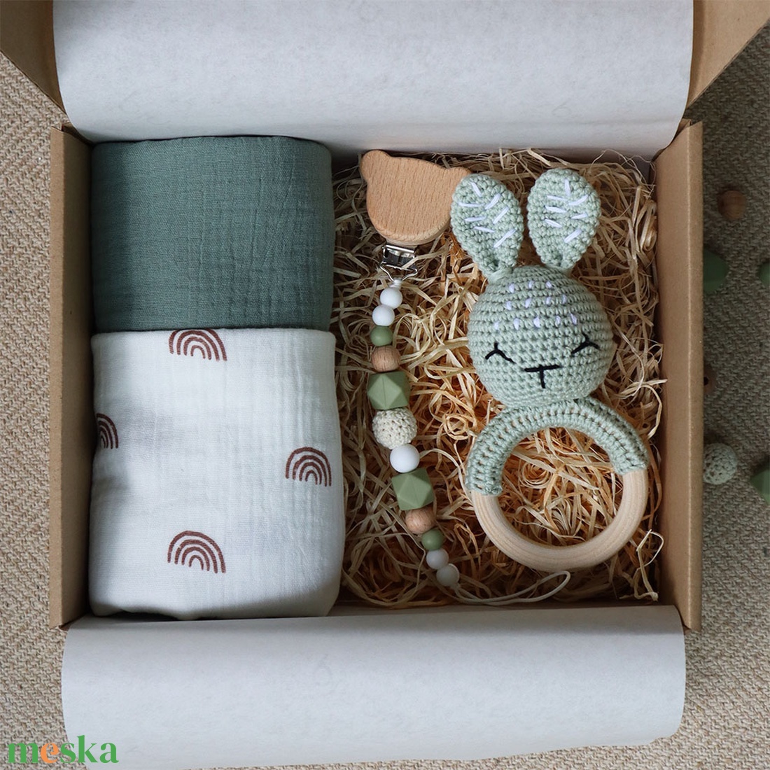 Olive Green Bunny Rainbow Box - Baba ajándékdoboz / Babaváró ajándék / Babalátogató ajándék - baba - mama - babalátogató ajándékcsomag - Meska.hu