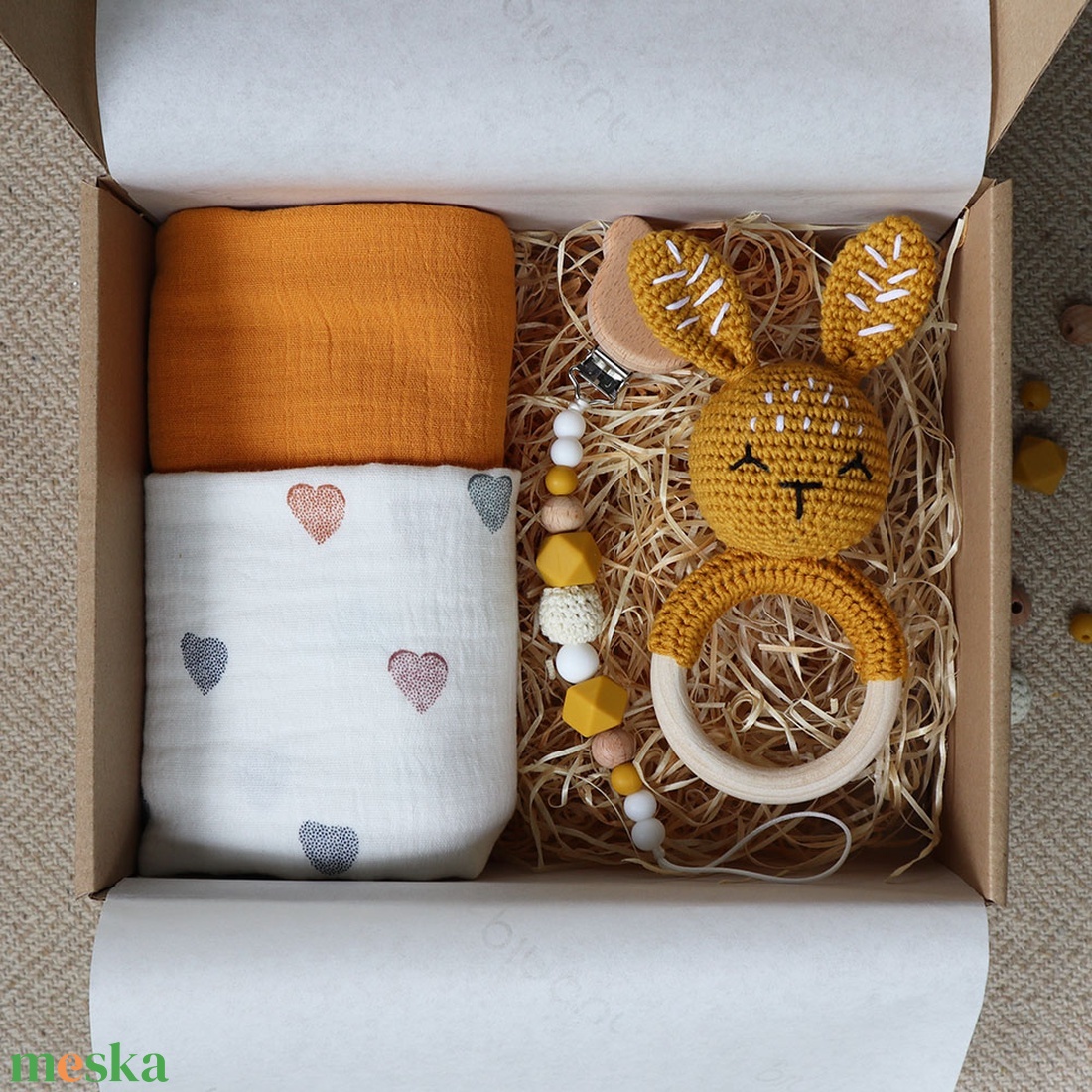 Yellow Bunny Heart Box - Baba ajándékdoboz / Babaváró ajándék / Babalátogató ajándék - baba - mama - babalátogató ajándékcsomag - Meska.hu