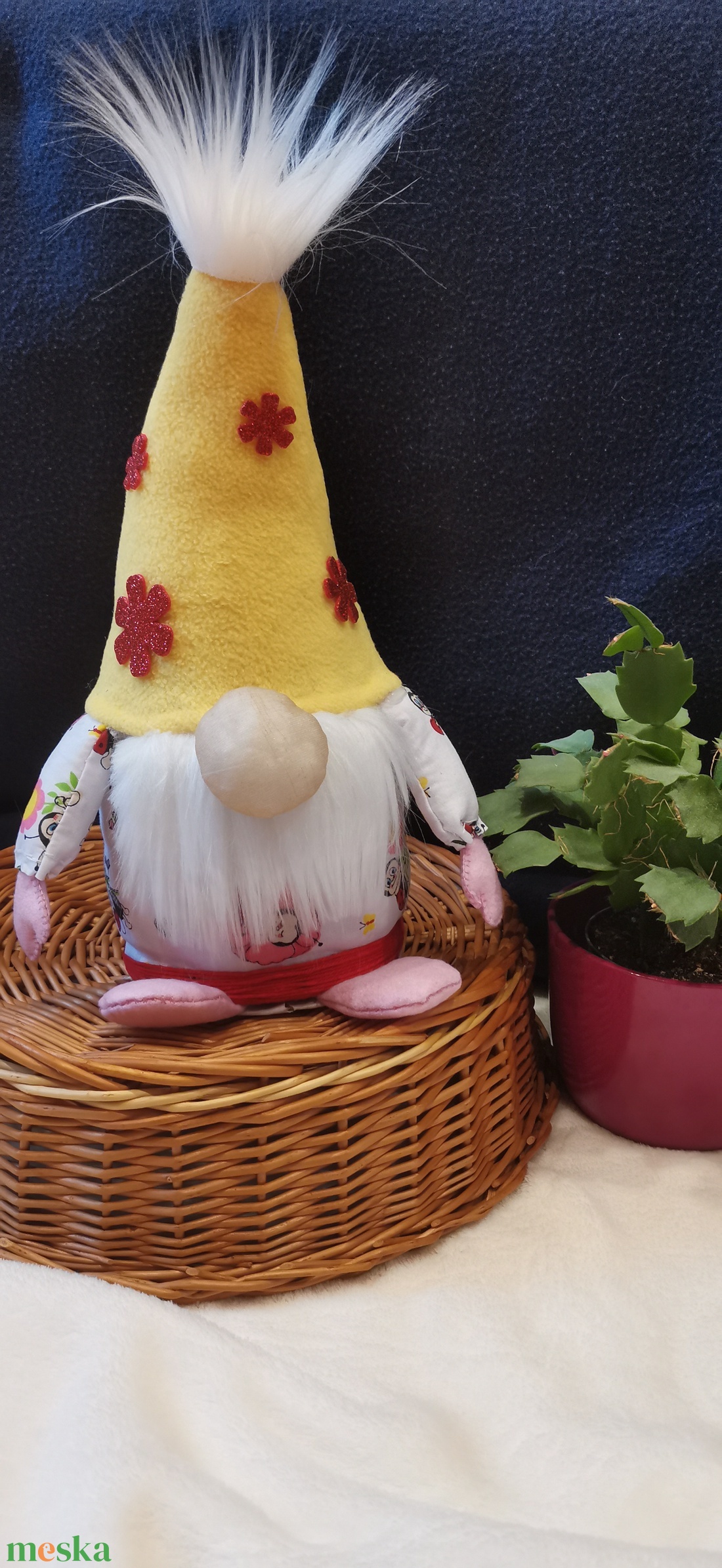 Varrott tavaszi manó - otthon & életmód - dekoráció - asztal és polc dekoráció - asztaldísz - Meska.hu