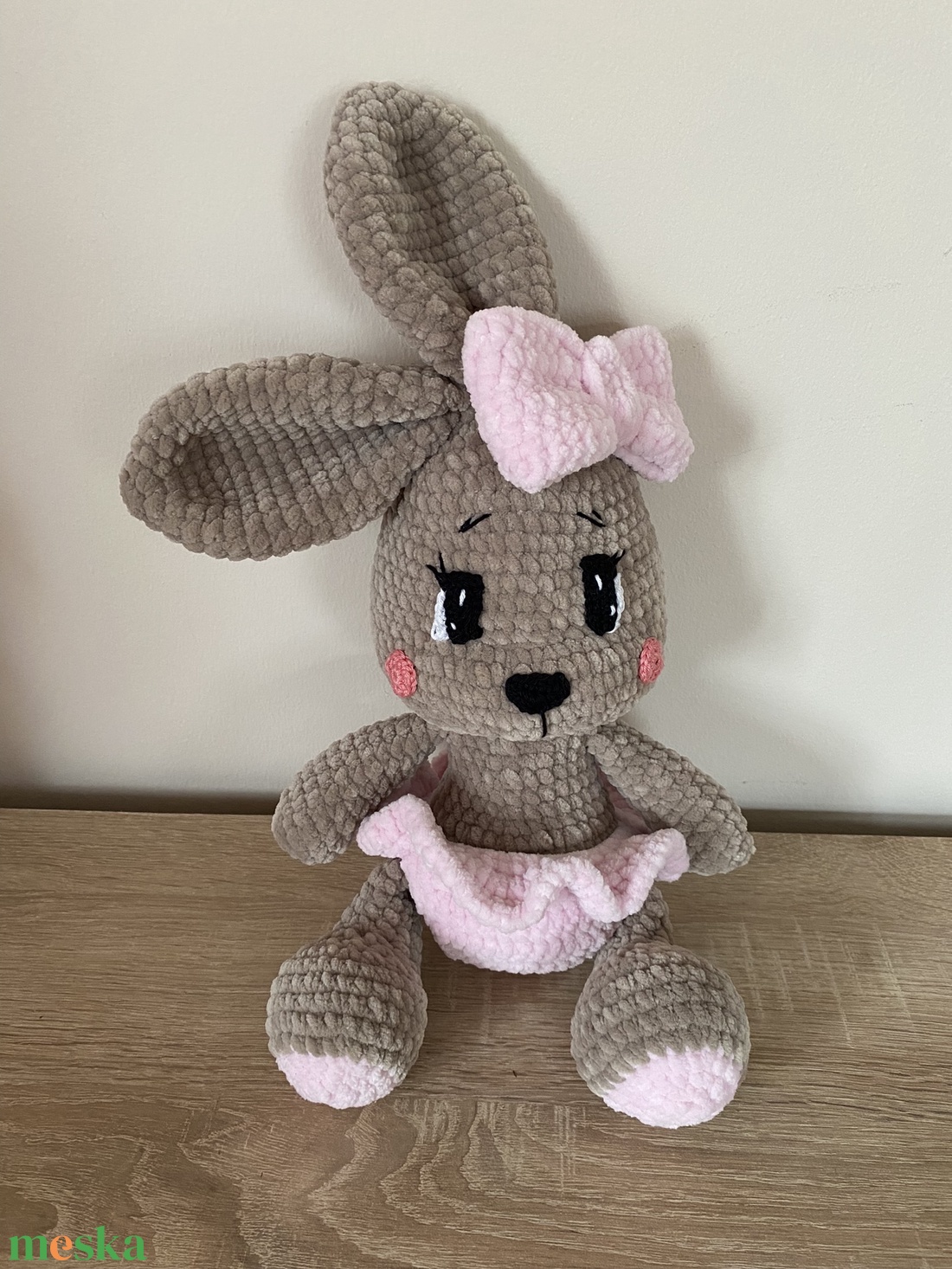 Horgolt öltöztethető kislány nyuszi amigurumi (Messza) - játék & sport - plüssállat & játékfigura - nyuszi - Meska.hu Horgolt öltöztethető kislány nyuszi amigurumi (Messza) - játék & sport - plüssállat & játékfigura - nyuszi - Meska.hu