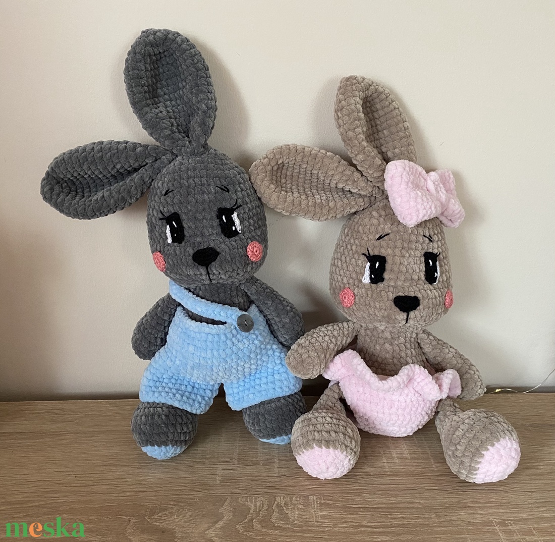 Horgolt öltöztethető kisfiú nyuszi amigurumi - játék & sport - plüssállat & játékfigura - nyuszi - Meska.hu Horgolt öltöztethető kisfiú nyuszi amigurumi - játék & sport - plüssállat & játékfigura - nyuszi - Meska.hu
