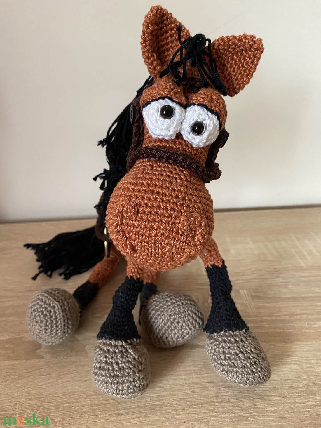 Horgolt ló , lovacska kantárral, nyereggel amigurumi (Messza) - játék & sport - plüssállat & játékfigura - ló - Meska.hu Horgolt ló , lovacska kantárral, nyereggel amigurumi (Messza) - játék & sport - plüssállat & játékfigura - ló - Meska.hu
